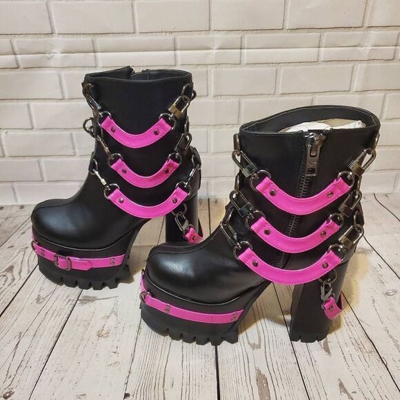 Current Mood Goth Emo Rave Sexy Pink and Black Platform Boots 7 - Picture 1 of 6